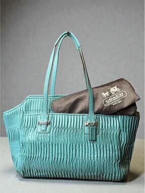 Coach Taylor Gathered Leather Shoulder Bag Teal Rare Color